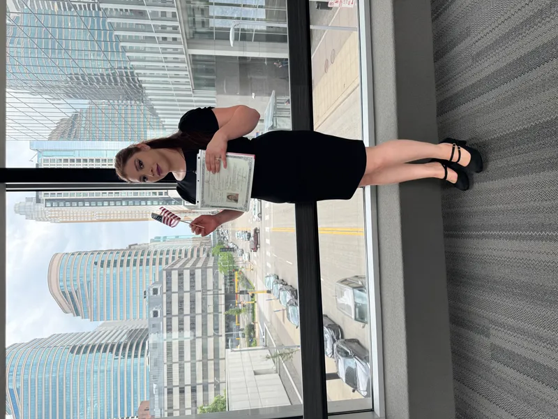 Grasias a dios y al profe de la ciudadanía hoy soy Ciudadana americana de está gran nacion